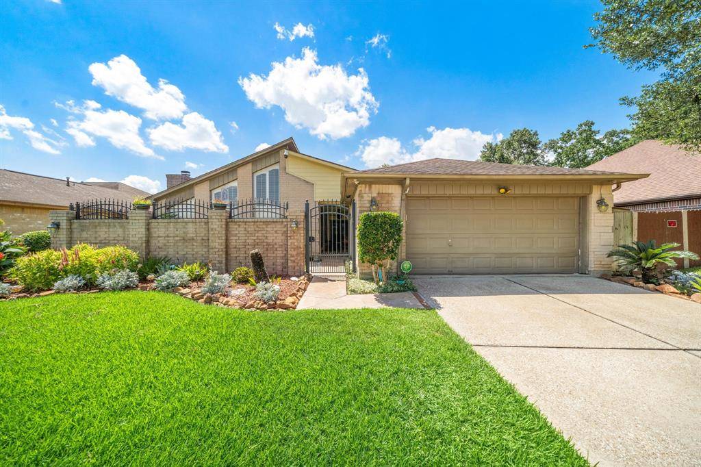 Houston, TX 77015,12814 Hidden Castle DR