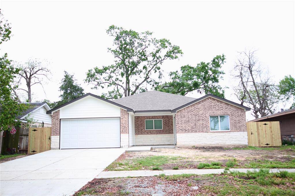 Pasadena, TX 77502,1111 Camden RD