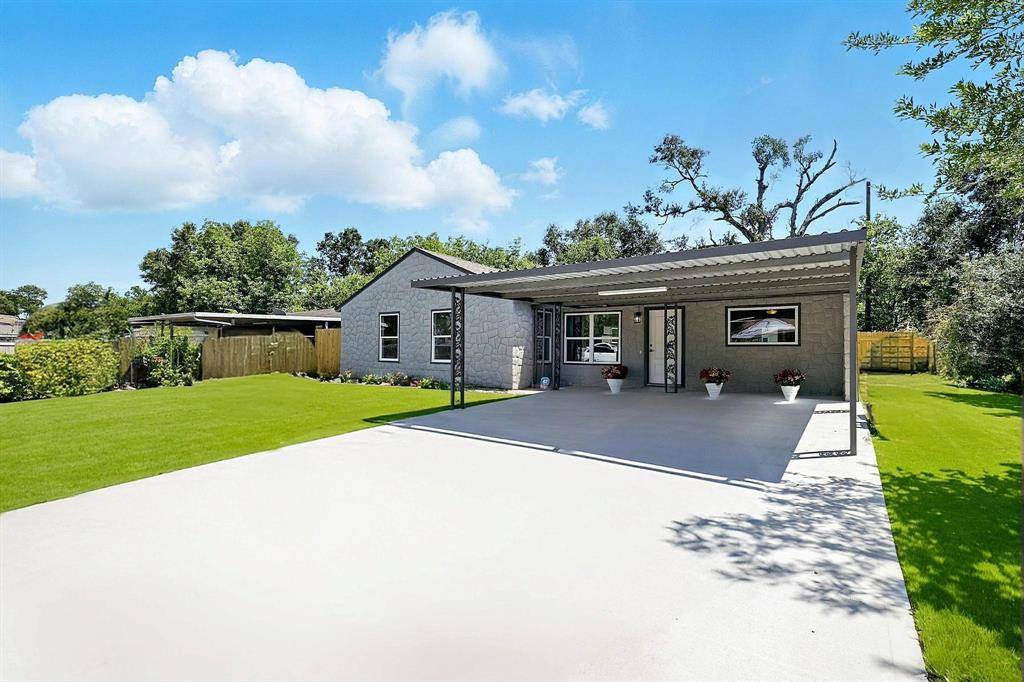 Houston, TX 77033,5614 Northridge DR