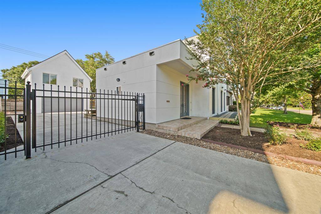 Houston, TX 77025,3810 Bellefontaine ST