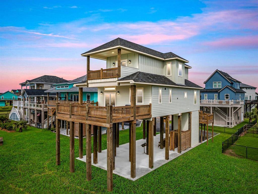 Crystal Beach, TX 77650,1998 Royalville CT