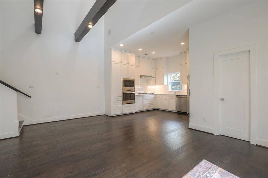 Houston, TX 77055,7718 Jacquelyn Oaks RD