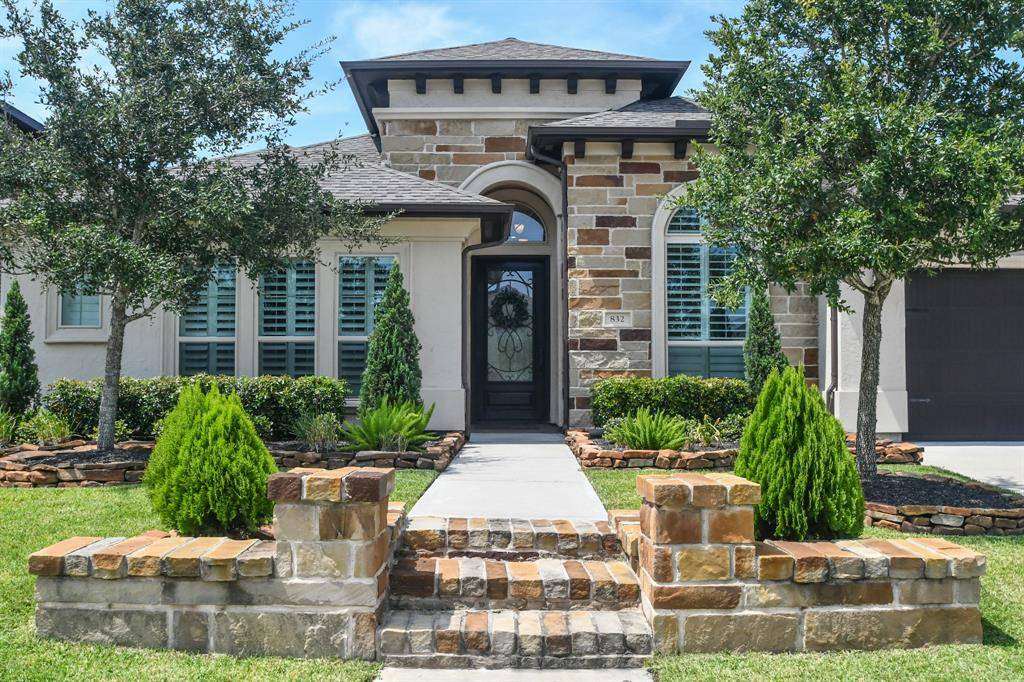 Friendswood, TX 77546,832 Sage Way LN