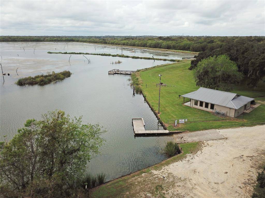 Angleton, TX 77515,00 Brahman TRL