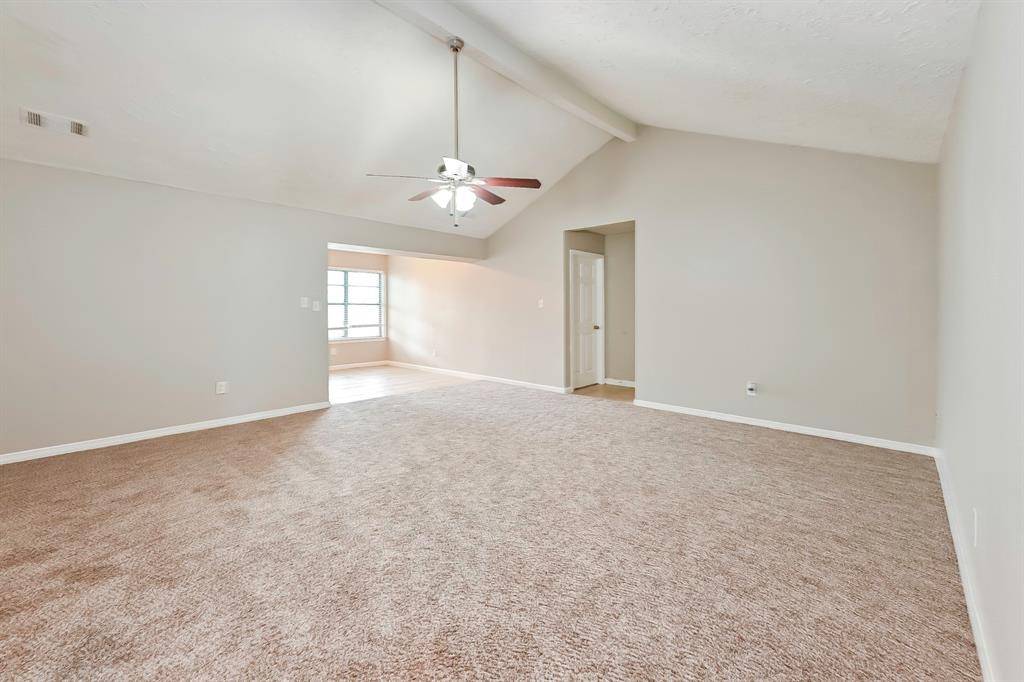 La Porte, TX 77571,8519 Avington RD