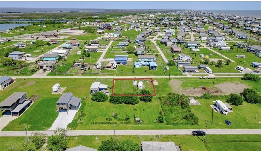 Crystal Beach, TX 77650,935 E Verdia ST