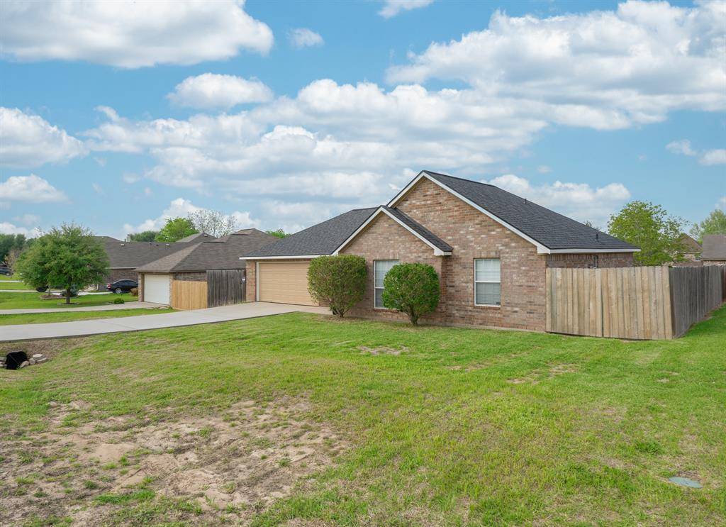 Willis, TX 77318,13216 Miller LN