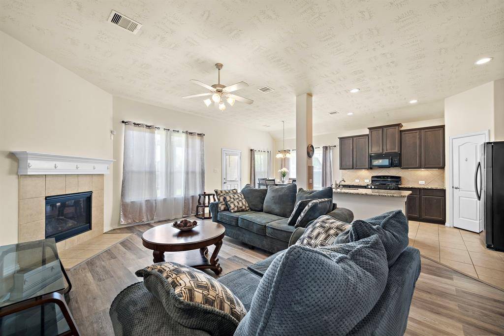 League City, TX 77539,223 Rochester Trail LN