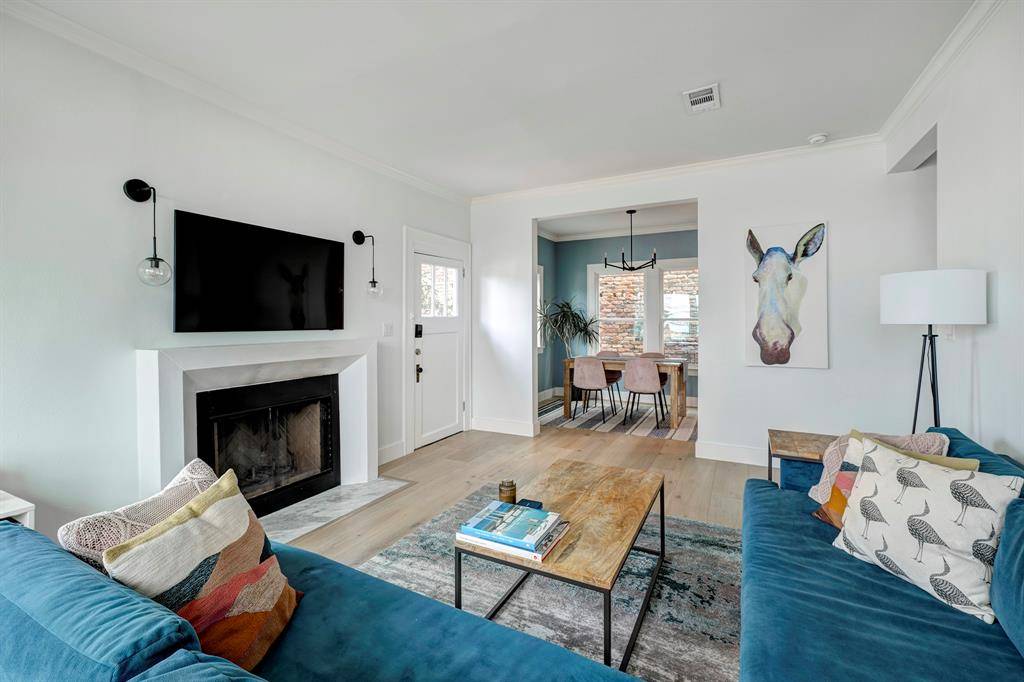 Houston, TX 77019,1917 Brun ST