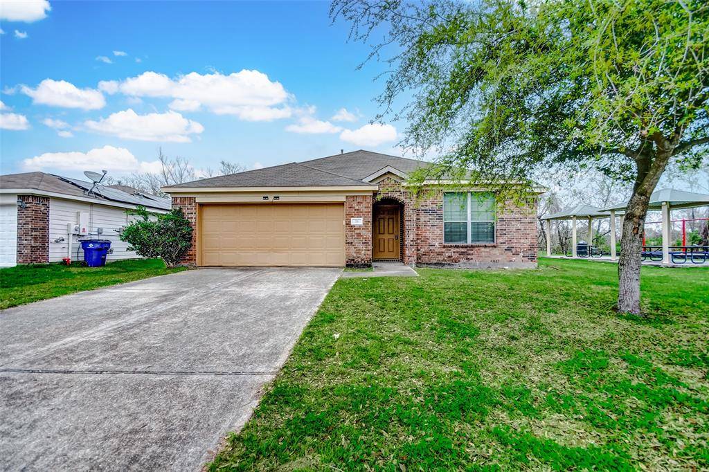 Texas City, TX 77591,26 N Golden Oak DR