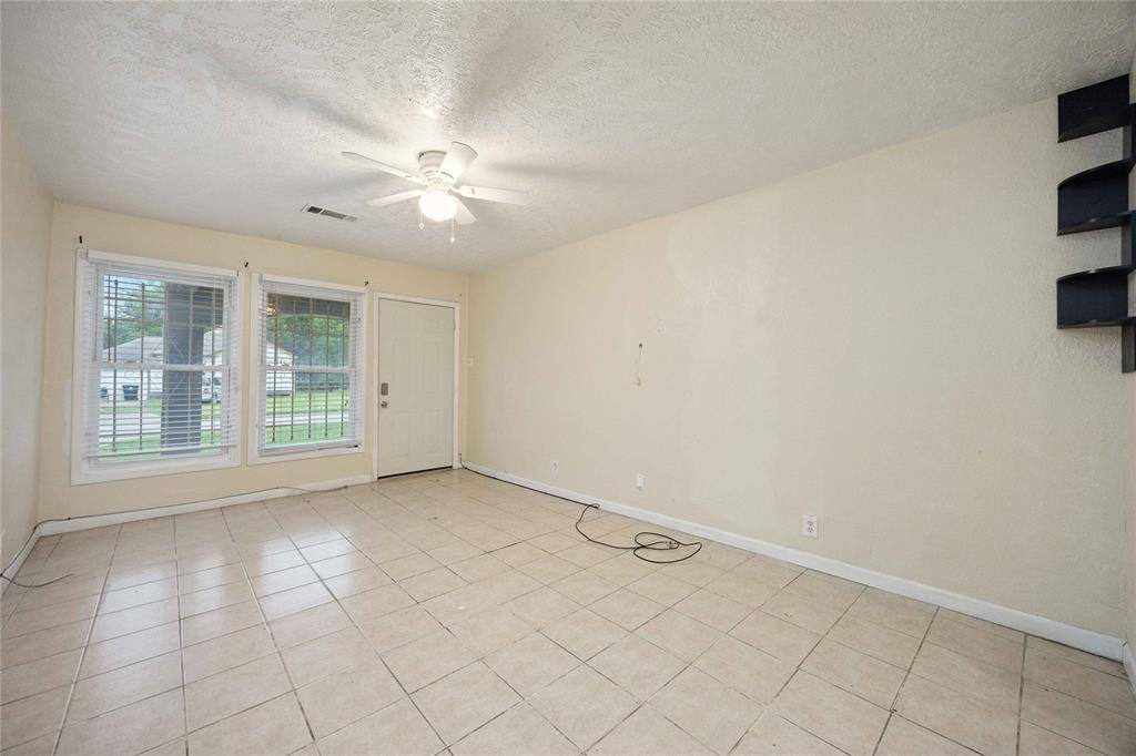 Houston, TX 77021,4526 Kingsbury St ST