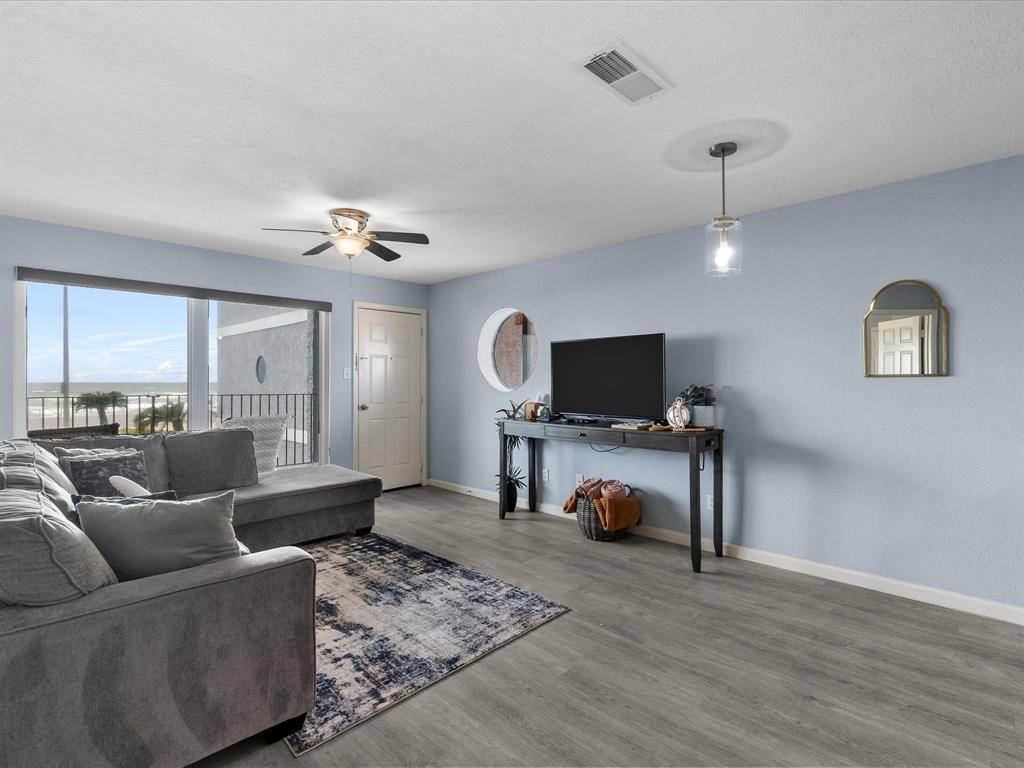 Galveston, TX 77551,7600 Seawall BLVD #113