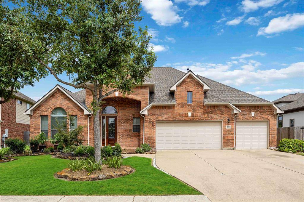 League City, TX 77573,384 Dover LN