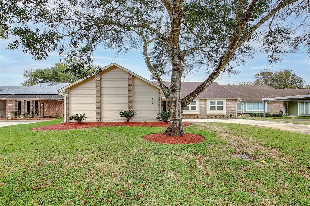 Dickinson, TX 77539,509 White Wing CT