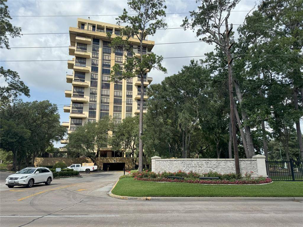 Houston, TX 77069,14655 Champion Forest DR #403