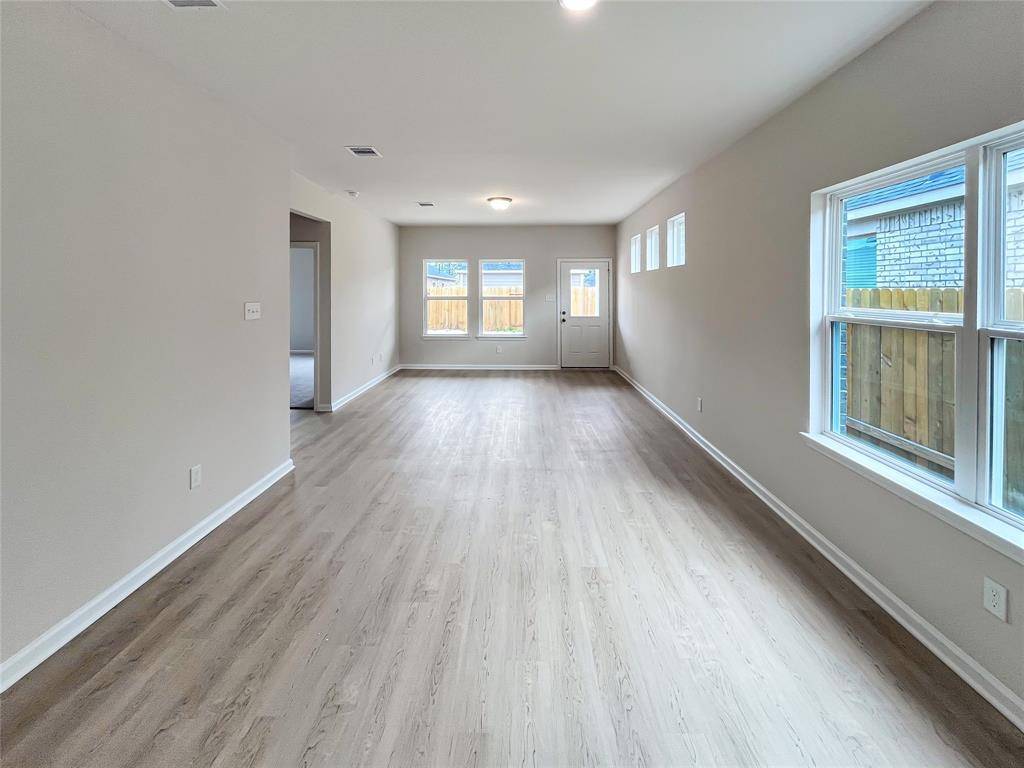 South Houston, TX 77053,4227 Wind Swell LN