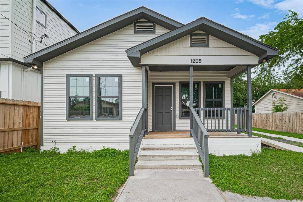 Houston, TX 77009,1205 E 27th ST