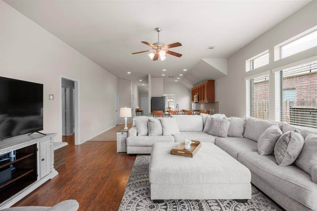 Conroe, TX 77385,31870 Forest Park TRL