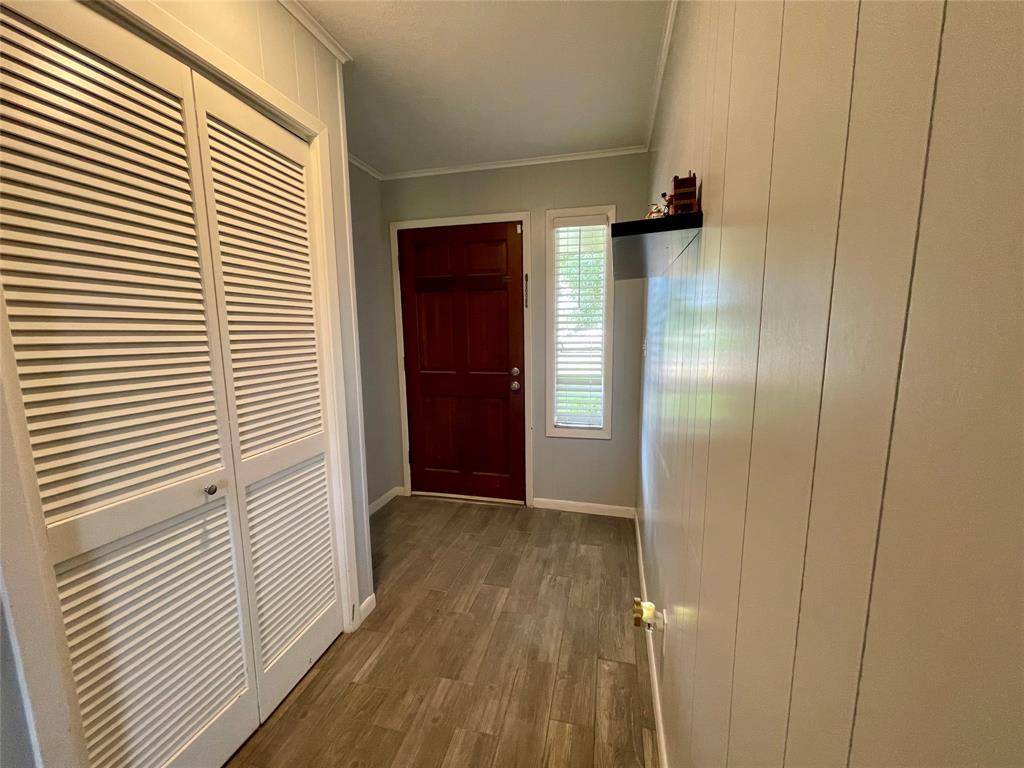 El Campo, TX 77437,321 Candy ST