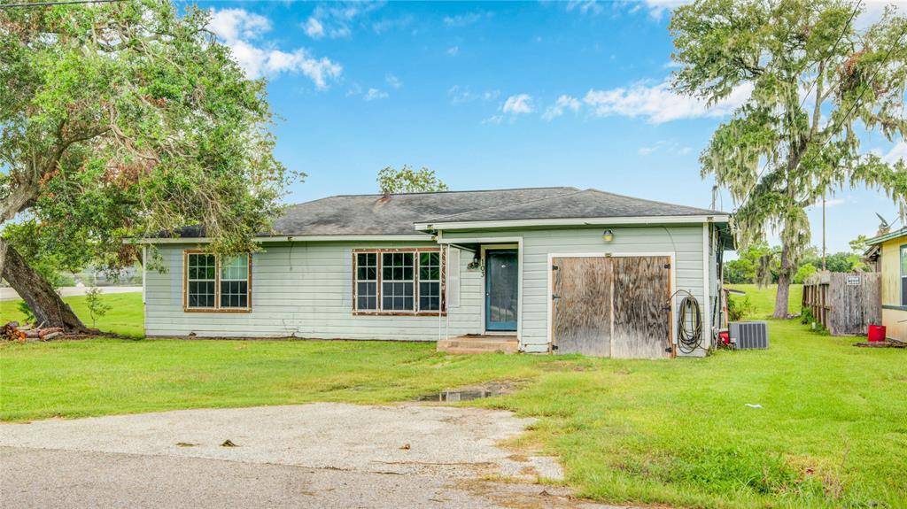 Clute, TX 77531,103 Lakewood DR