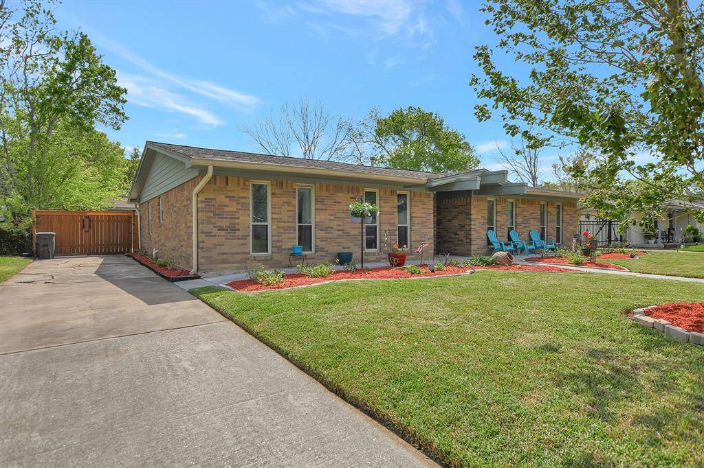 League City, TX 77573,139 Highland Terrace Drive