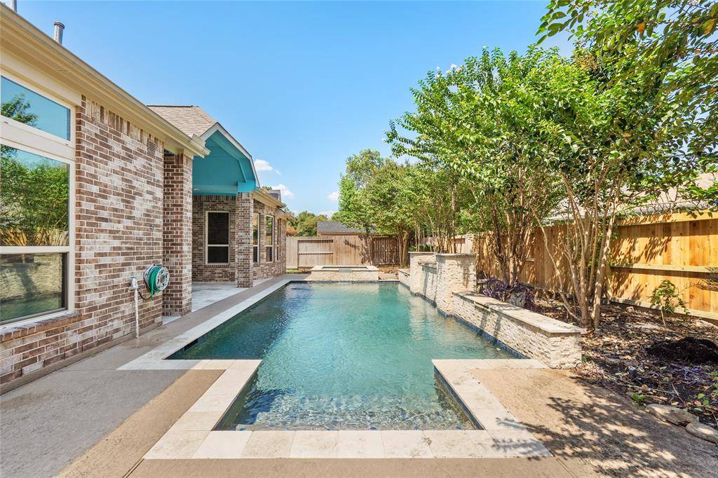 Houston, TX 77044,15711 Misty Leaf LN