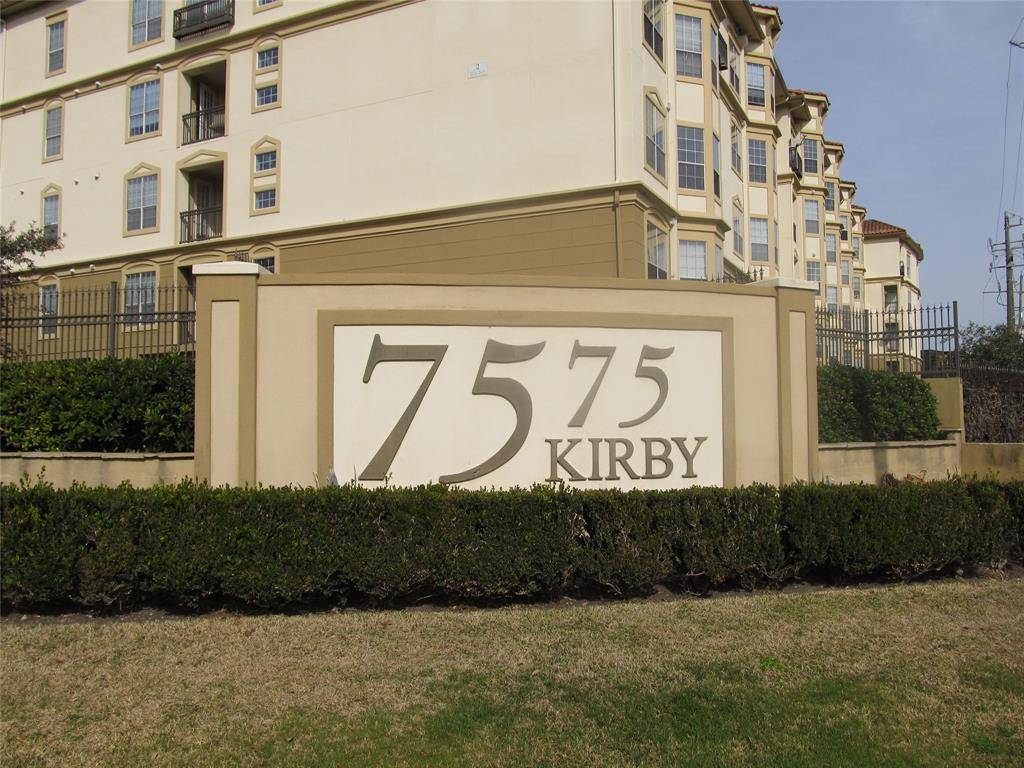 Houston, TX 77030,7575 Kirby DR #3202