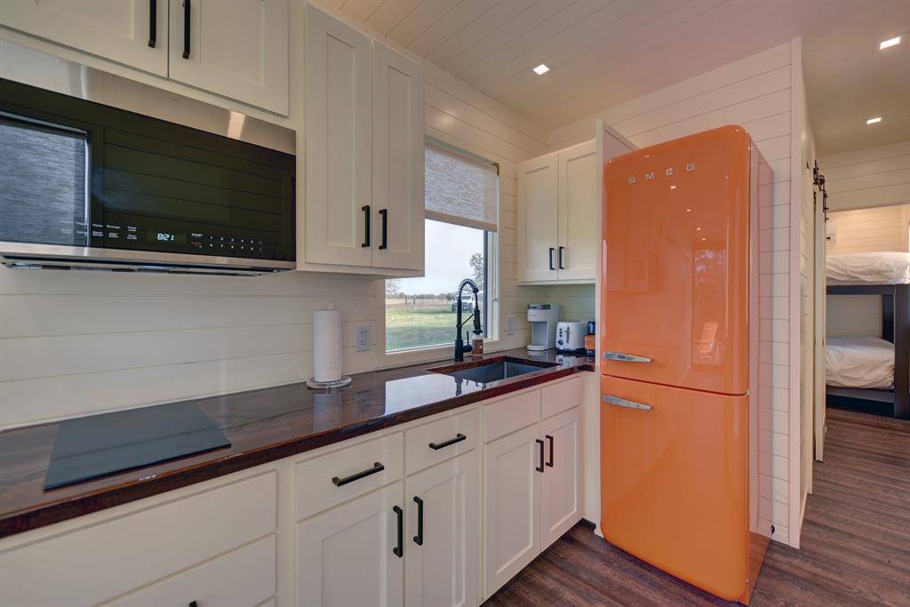 Ledbetter, TX 78946,5301 Goehring RD
