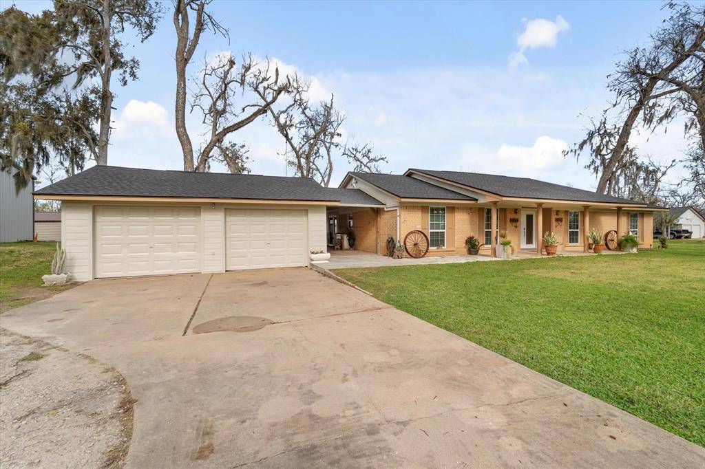 Angleton, TX 77515,400 Pecan Estates RD #C616R