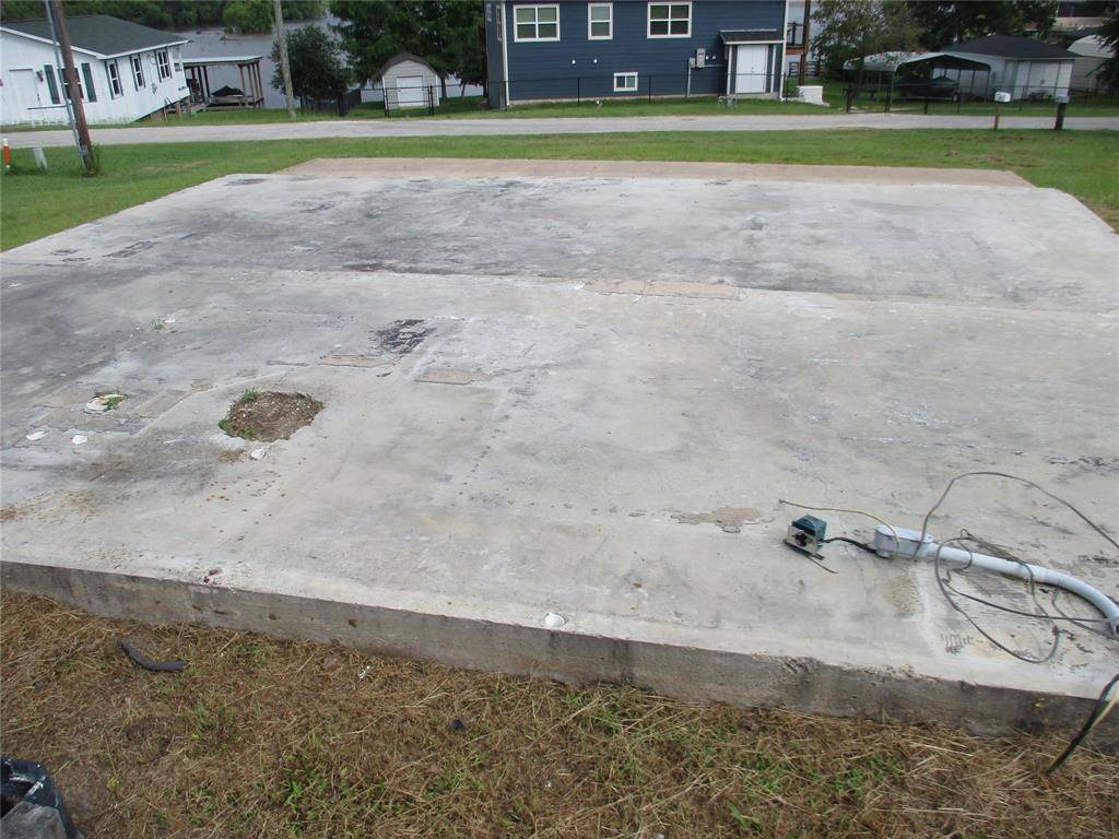 Onalaska, TX 77360,387 Birch DR