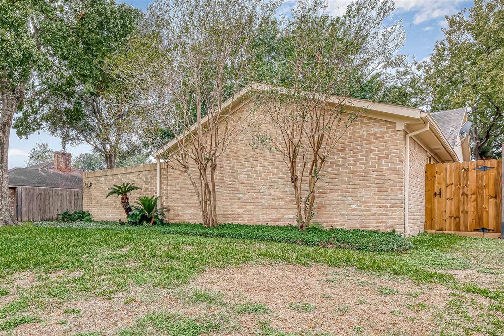 Houston, TX 77071,10906 Villa Lea LN