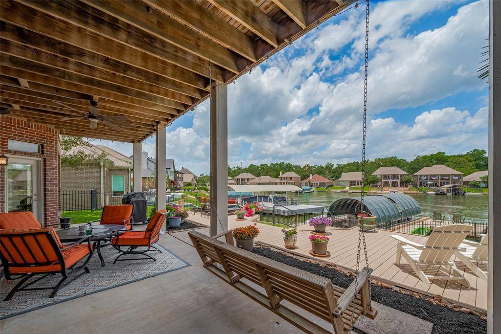 Montgomery, TX 77356,364 Bayshore DR