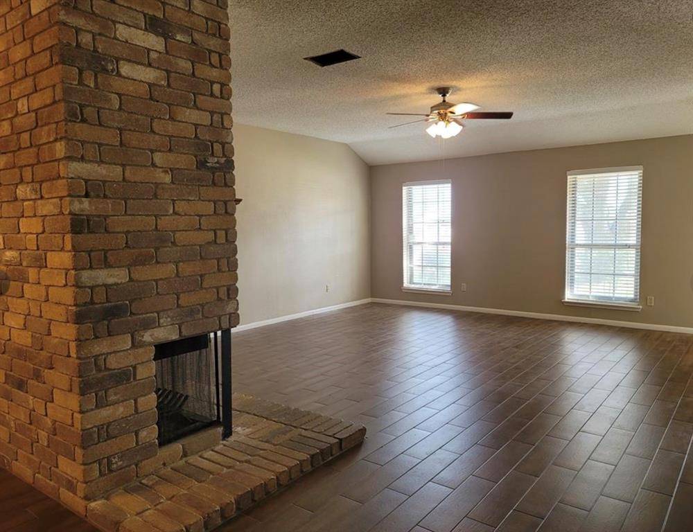 Pearland, TX 77581,2432 Shadybend DR