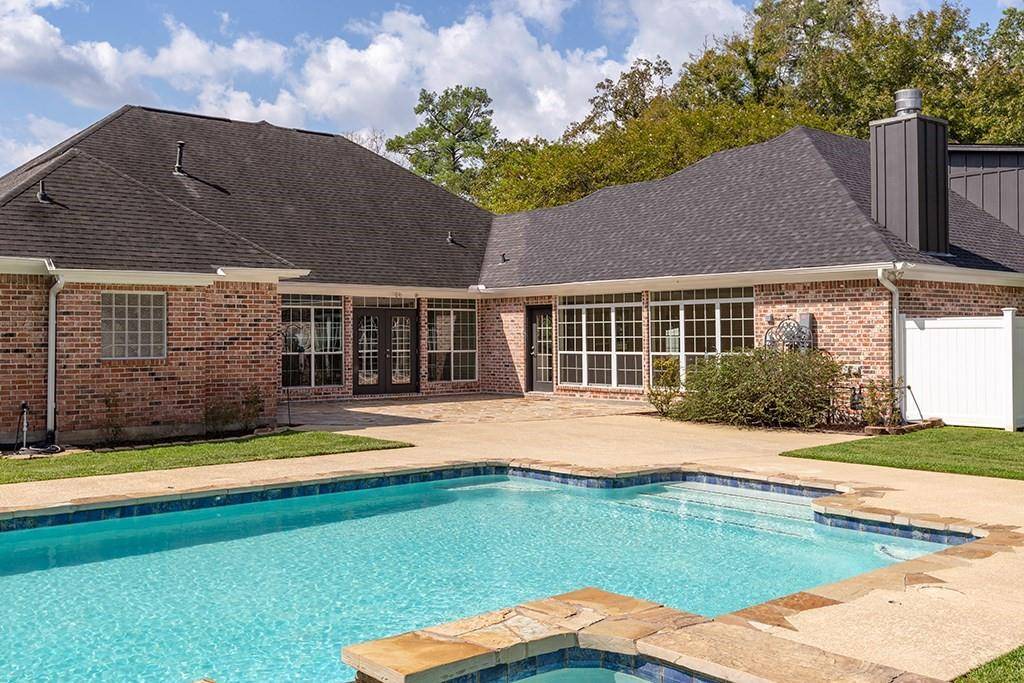 Lufkin, TX 75901,101 Southern Trace