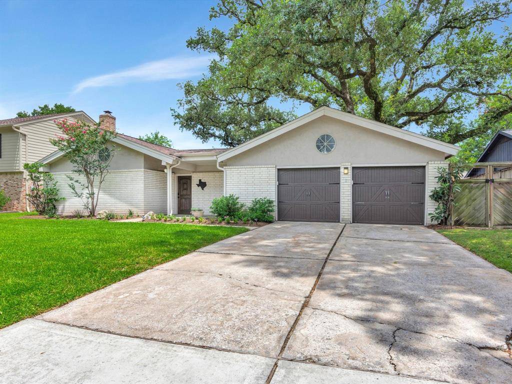 Houston, TX 77043,11306 Valley Stream DR