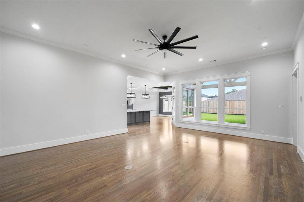 Houston, TX 77018,1537 Gardenia DR