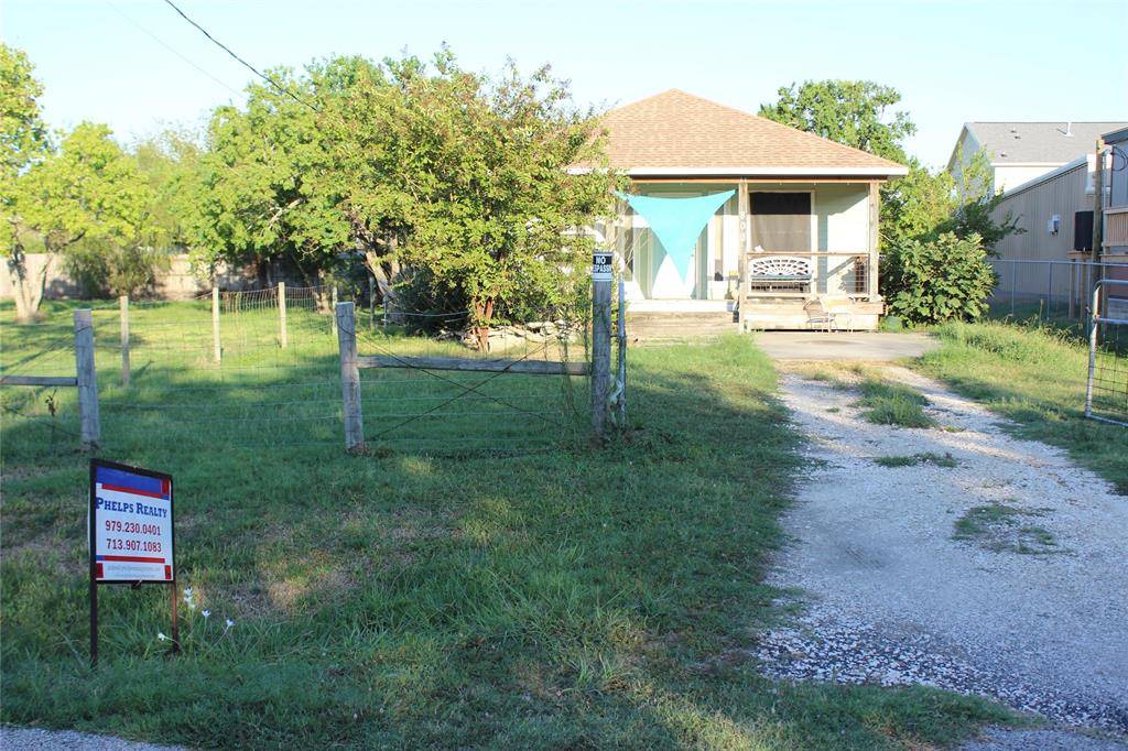 Dickinson, TX 77539,809 7th ST