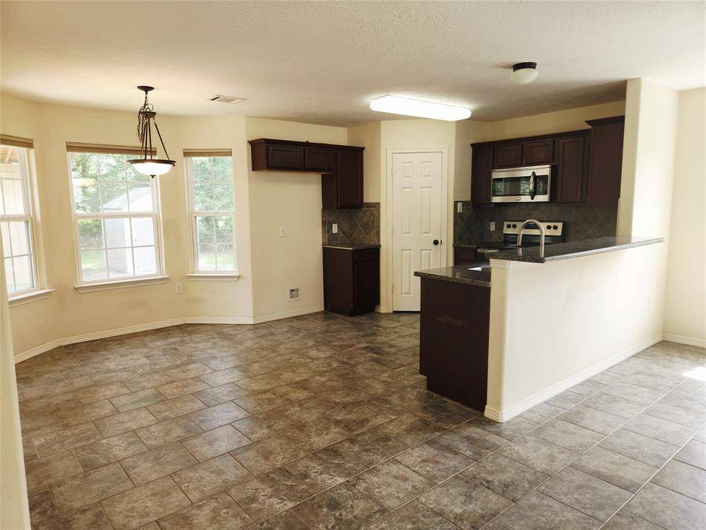 Splendora, TX 77372,26165 Magnolia DR