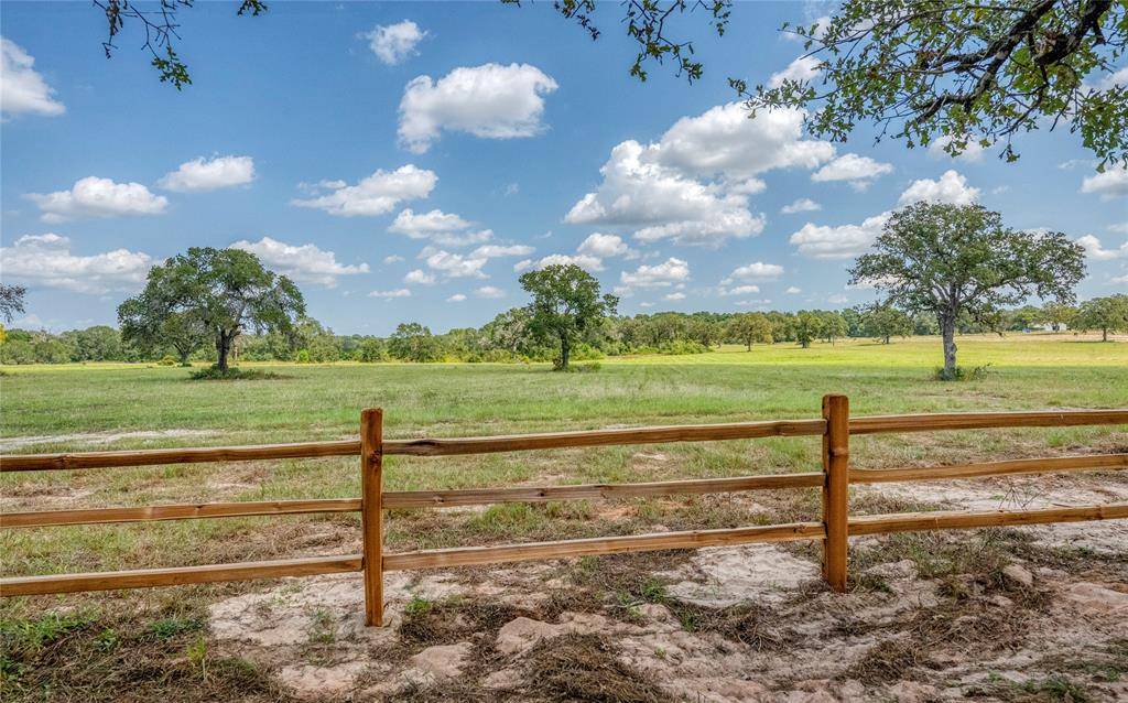 Bellville, TX 77418,141 Oak Hill Lane