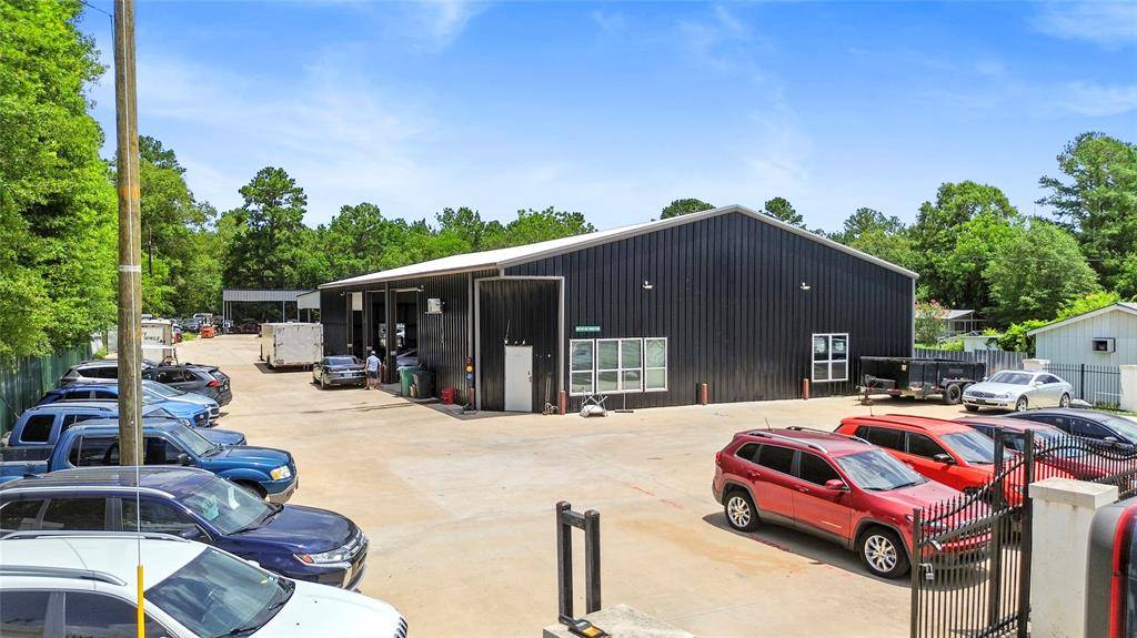 Conroe, TX 77306,12827 Highway 105 E