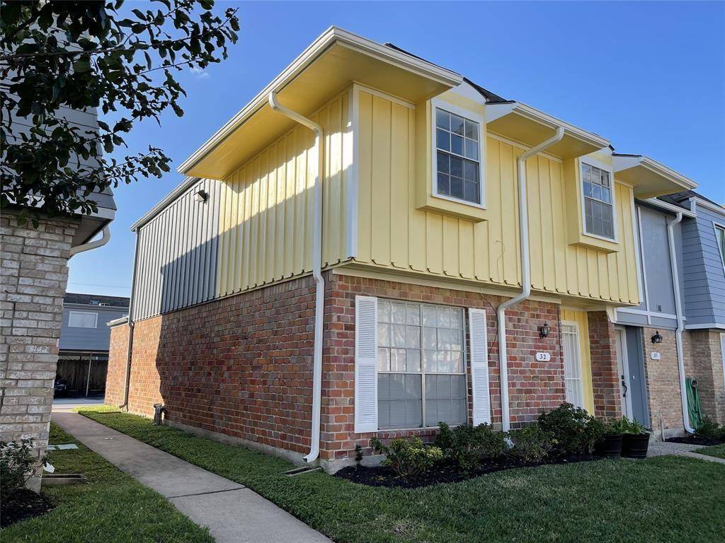 Houston, TX 77043,11002 Hammerly BLVD #32