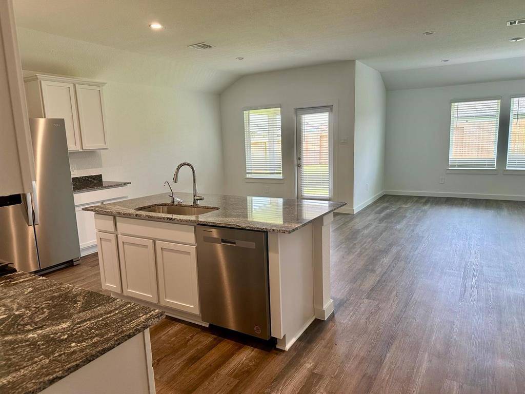Rosharon, TX 77583,1146 Sommerville DR