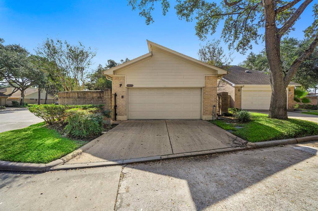 Houston, TX 77040,8103 Oakwood PL