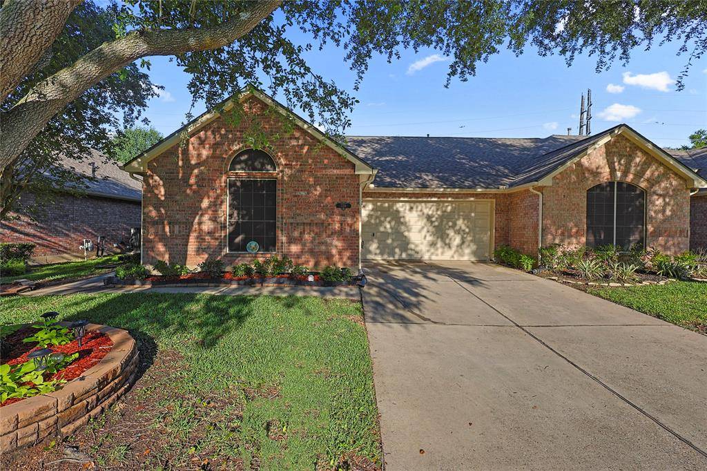 Pearland, TX 77584,739 Apple Blossom DR