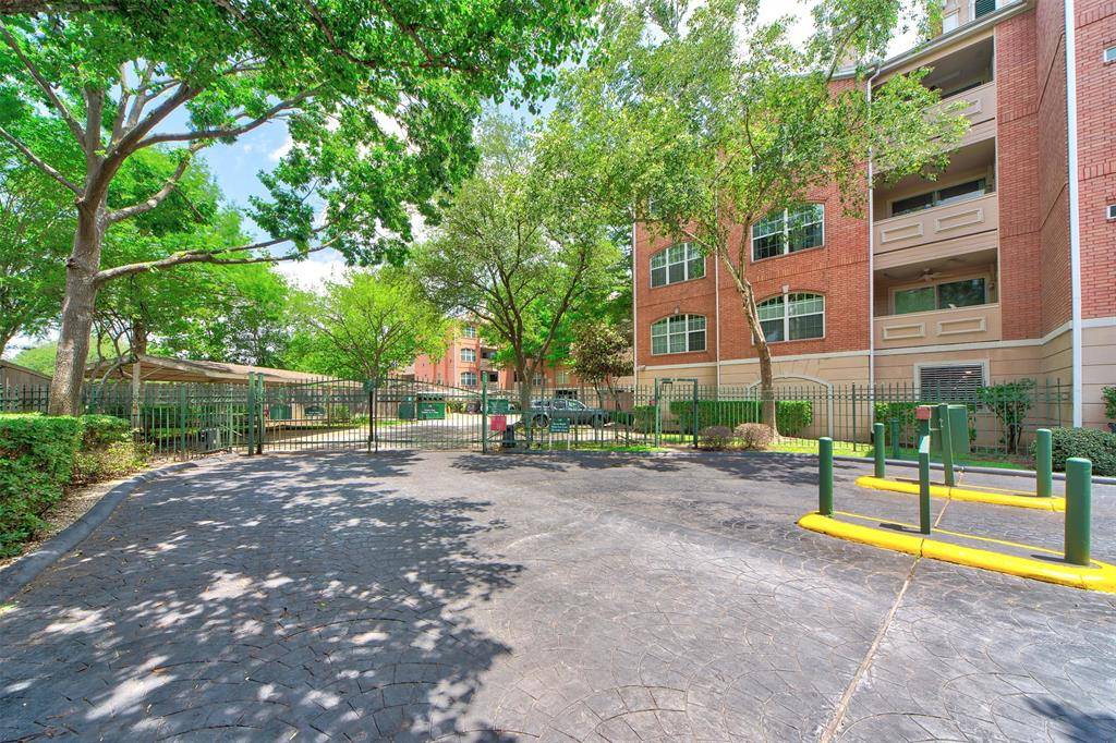 Houston, TX 77019,2100 Welch Street #C212