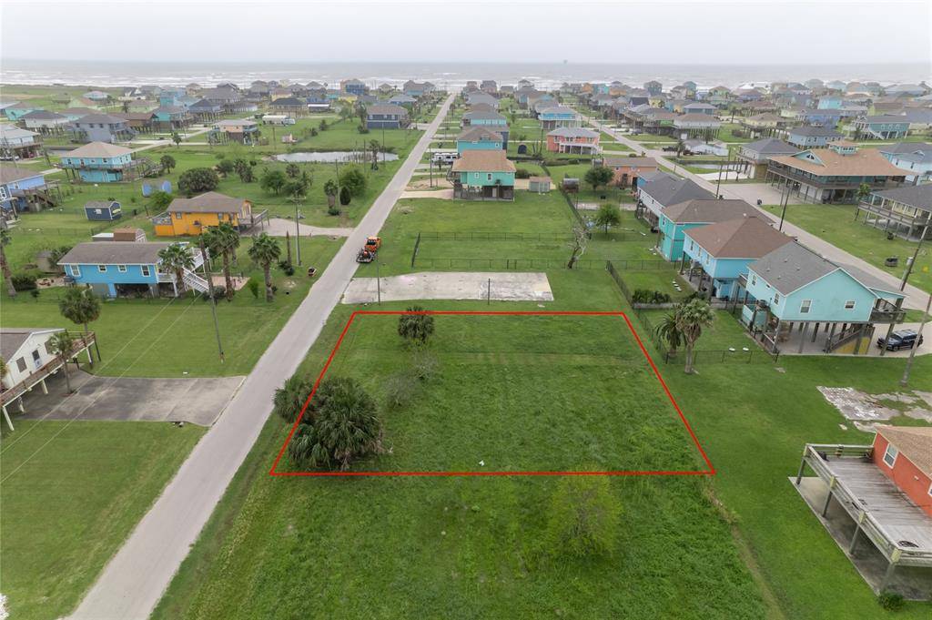 Crystal Beach, TX 77650,967 Wommack DR