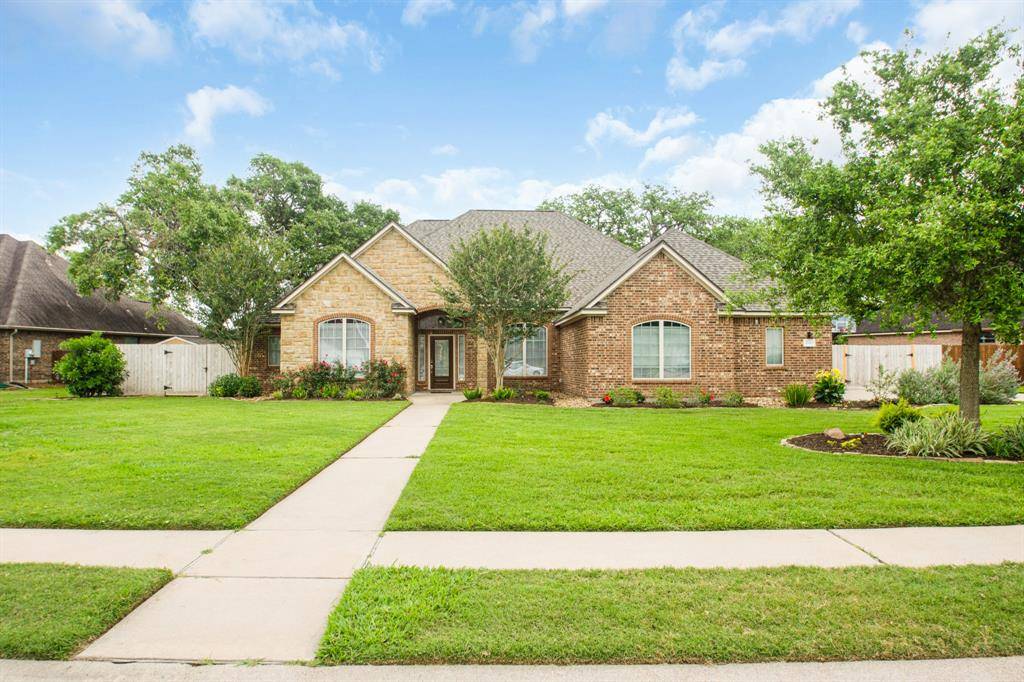 Angleton, TX 77515,1012 Enchanted Oaks DR