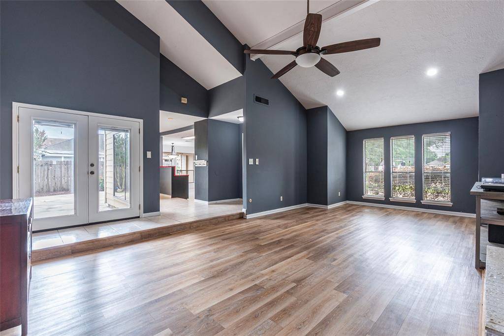 Pasadena, TX 77505,6627 Gleneagles DR