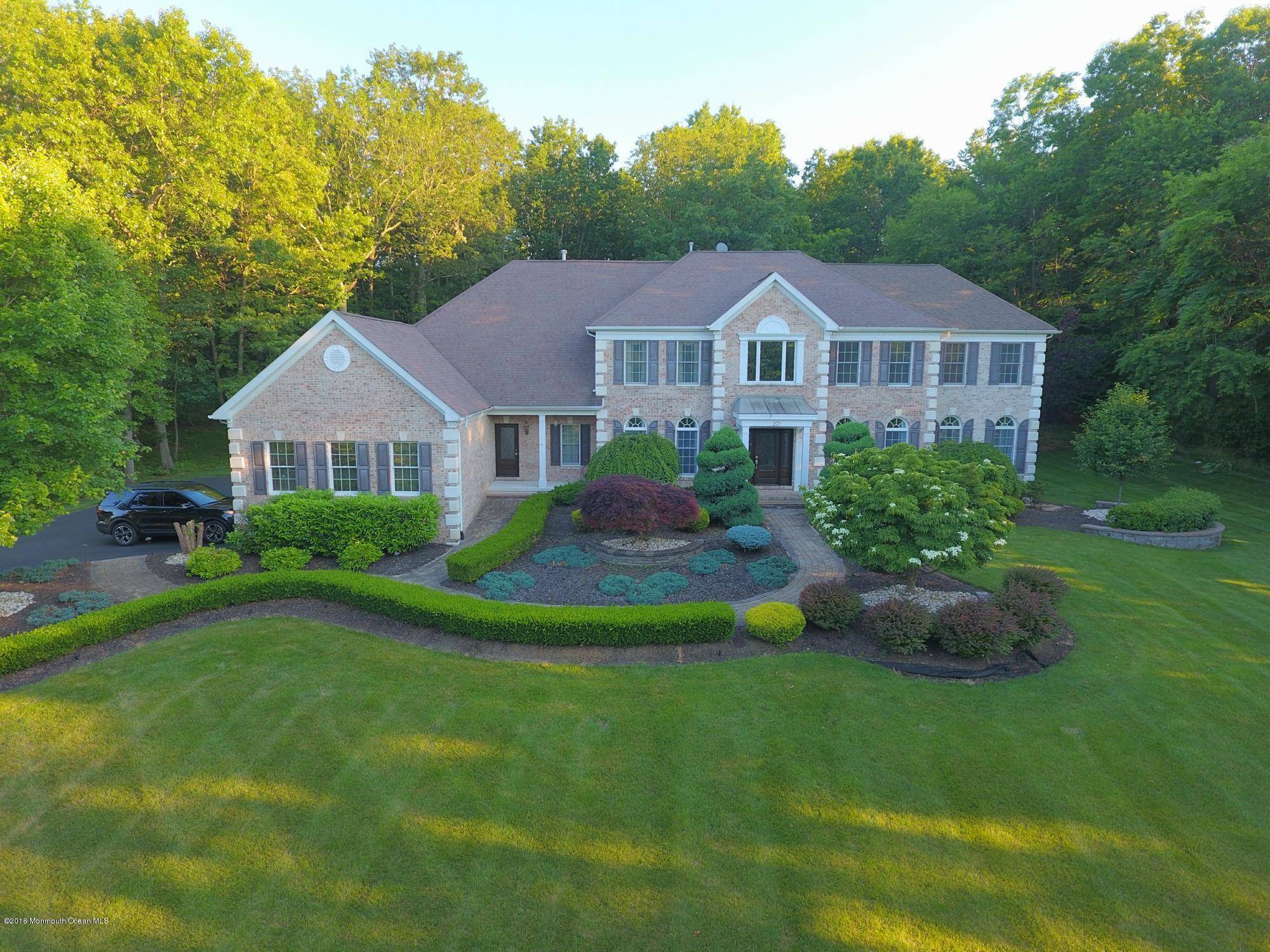 Manalapan, NJ 07726,201 Shepard Way