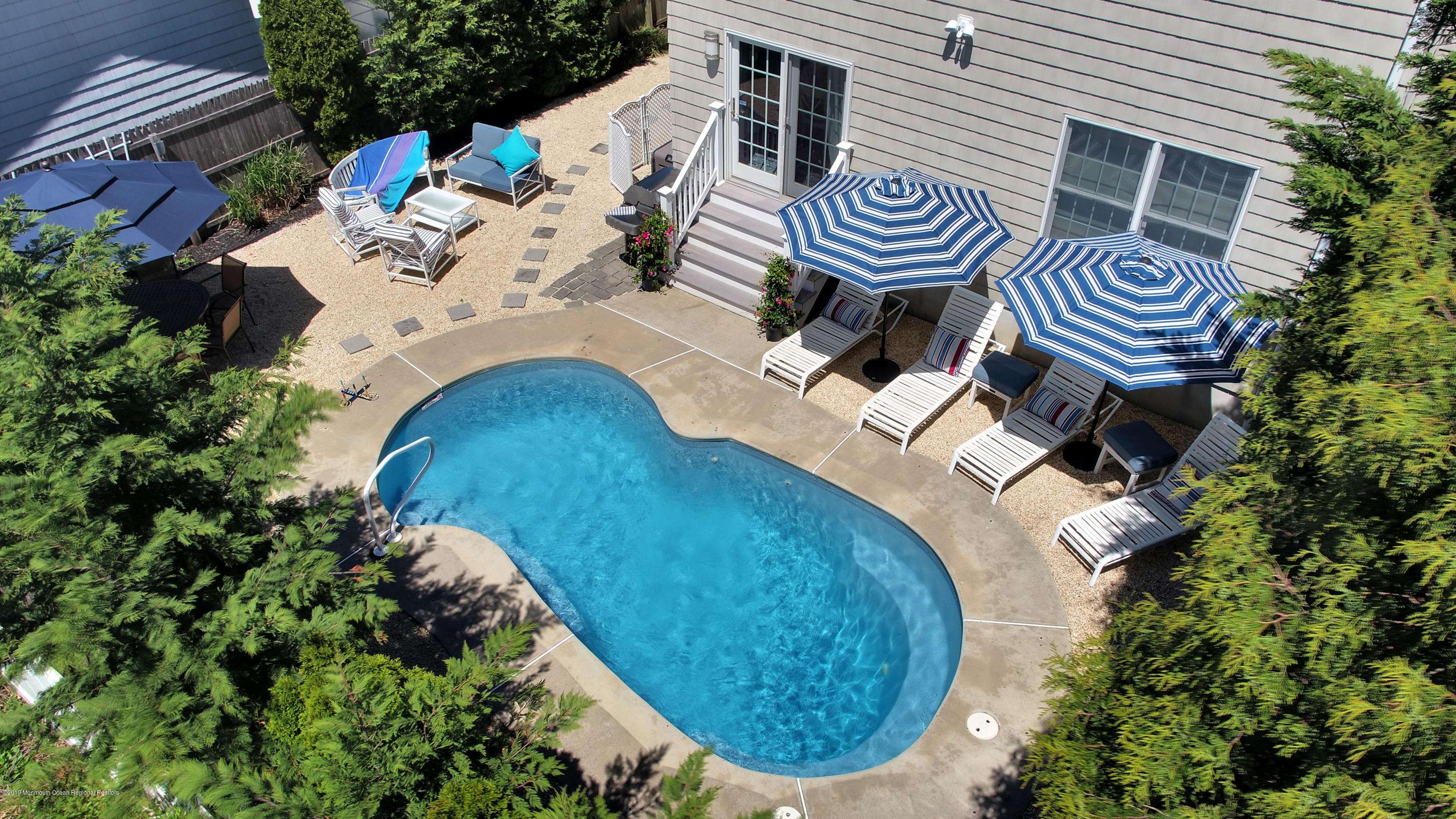 Point Pleasant Beach, NJ 08742,320 Broadway
